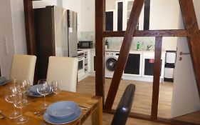 Apartment Ferienwohnung Martin Luther, 3 Schlafzimmer, free WiFi, Nähe Zentrum, klimatisiert, hell, offen, sehr schön,